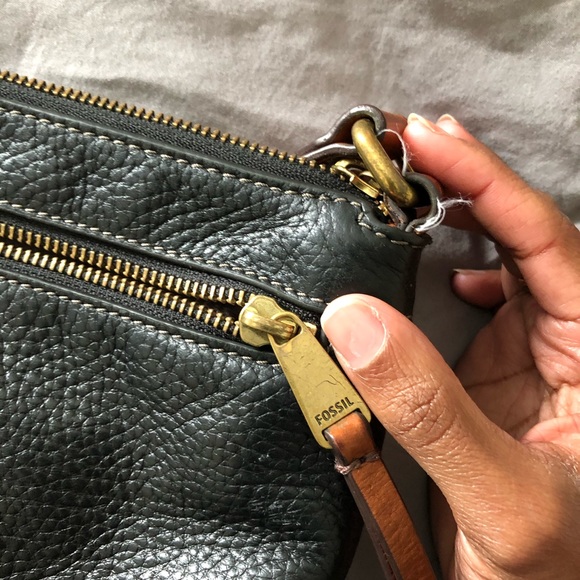 Fossil leather crossbody - Picture 3 of 8